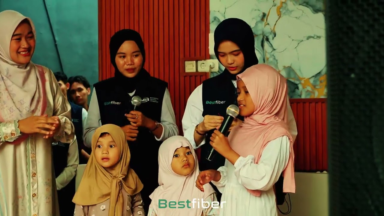 Kebahagiaan Ramadan terasa lengkap saat berbagi. Buka bersama & santunan anak yatim penuh doa 🤲✨