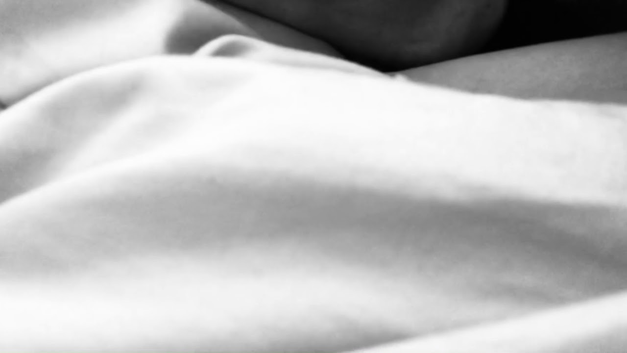 Morning sneeze fit in bed | 34 sneezes