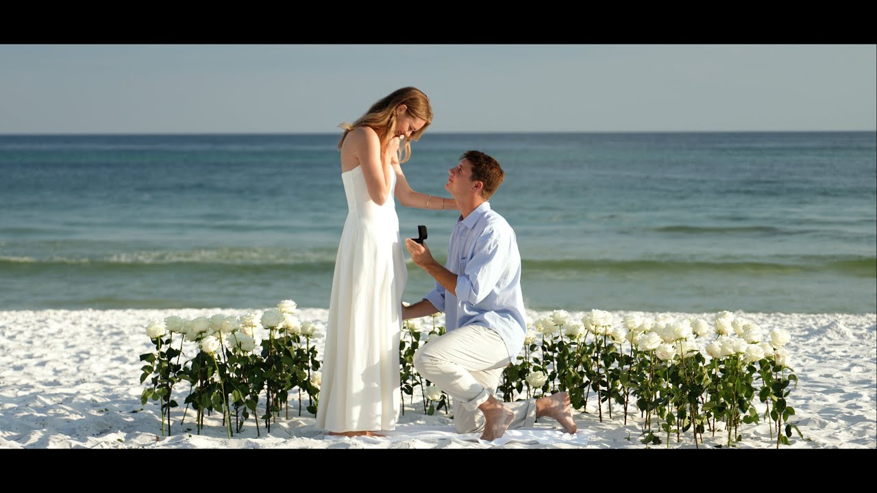 Men: Take Notes On This Seaside Proposal