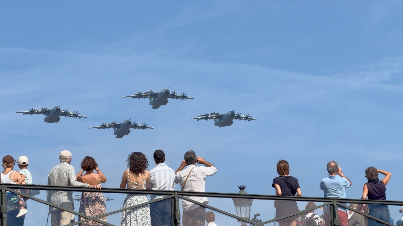 Paris 14 Juillet (July) 2026 🇫🇷 | Bastille Day Air Show | Pont des Arts