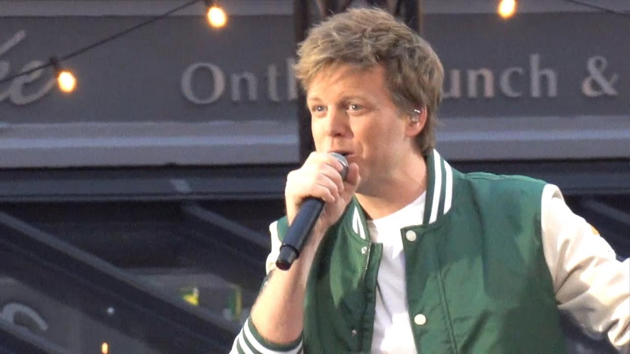Lex Uiting Nao 't Zuuje Muziekfeest Marktplein Roermond 2023