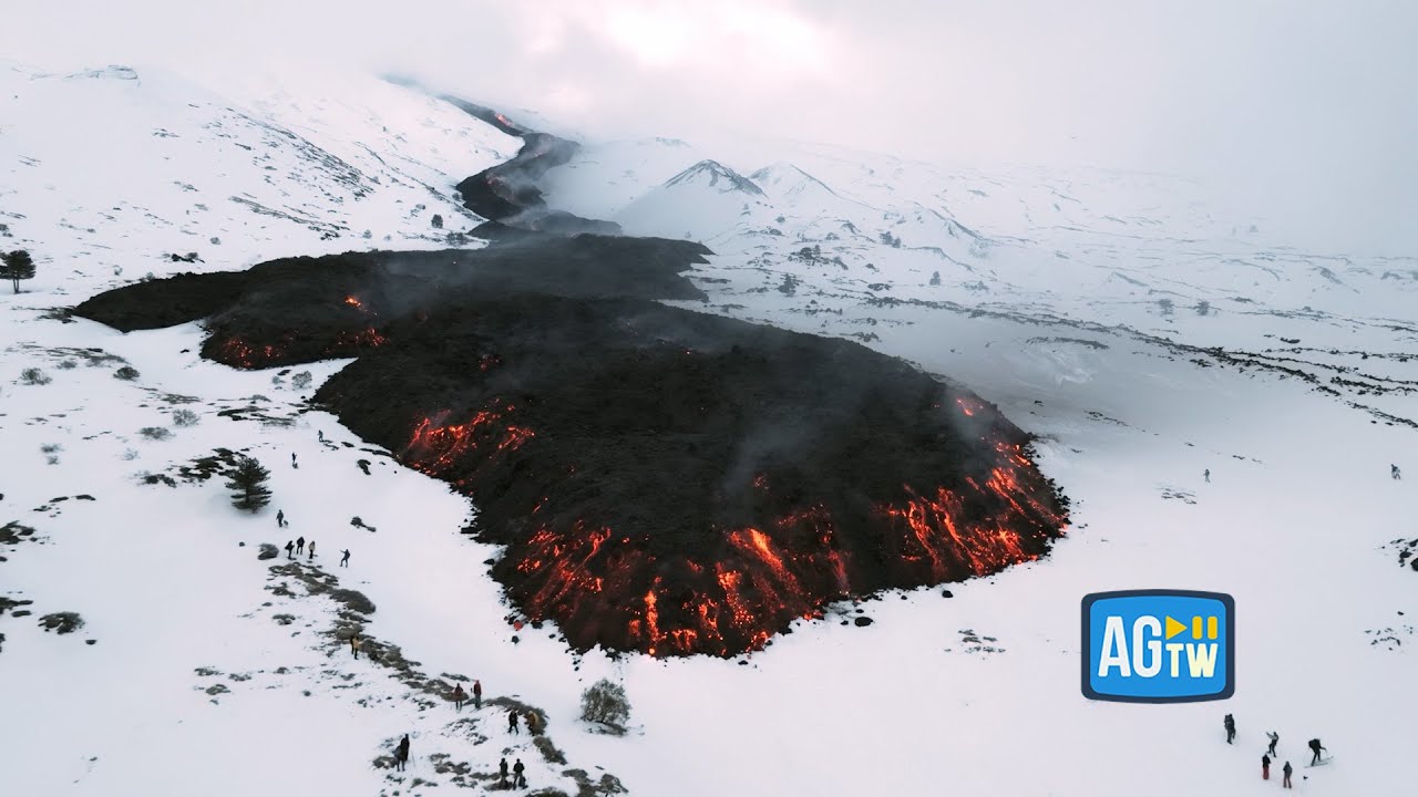 Etna, rischio esplosioni lava-neve: il sindaco di Belpasso vieta le scalate
