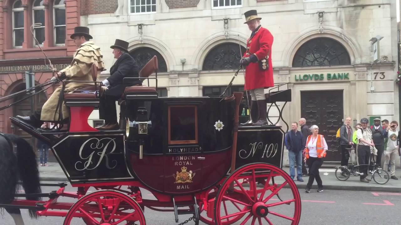 Mail coach in Borough High Street for Royal Mail 500