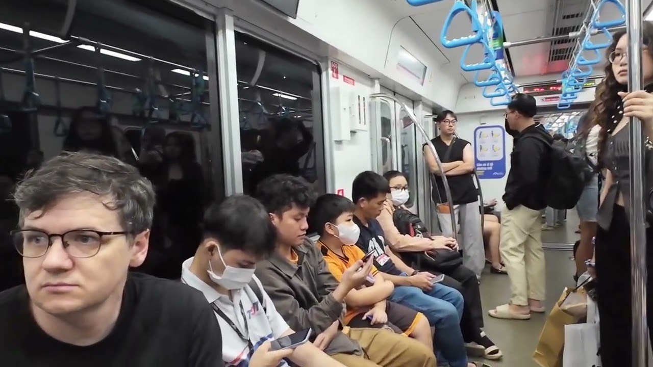 Lần đầu trải nghiệm Metro Tân Cảng