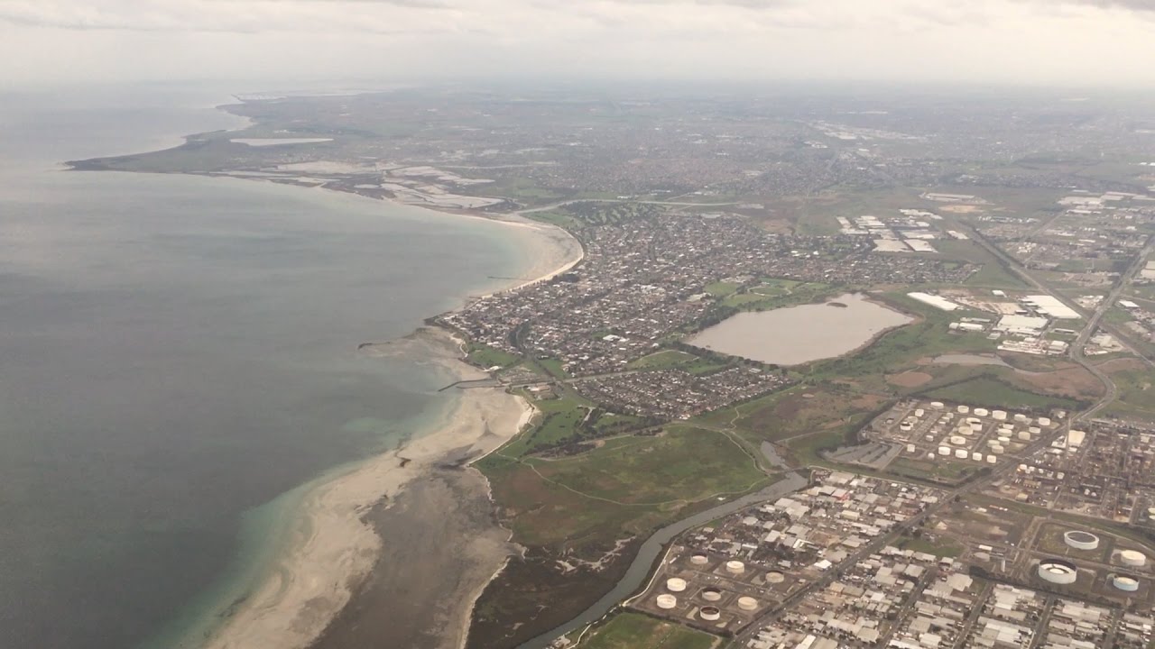 Flying - Landing Into Melbourne Airport (Victoria, Australia) on QANTAS