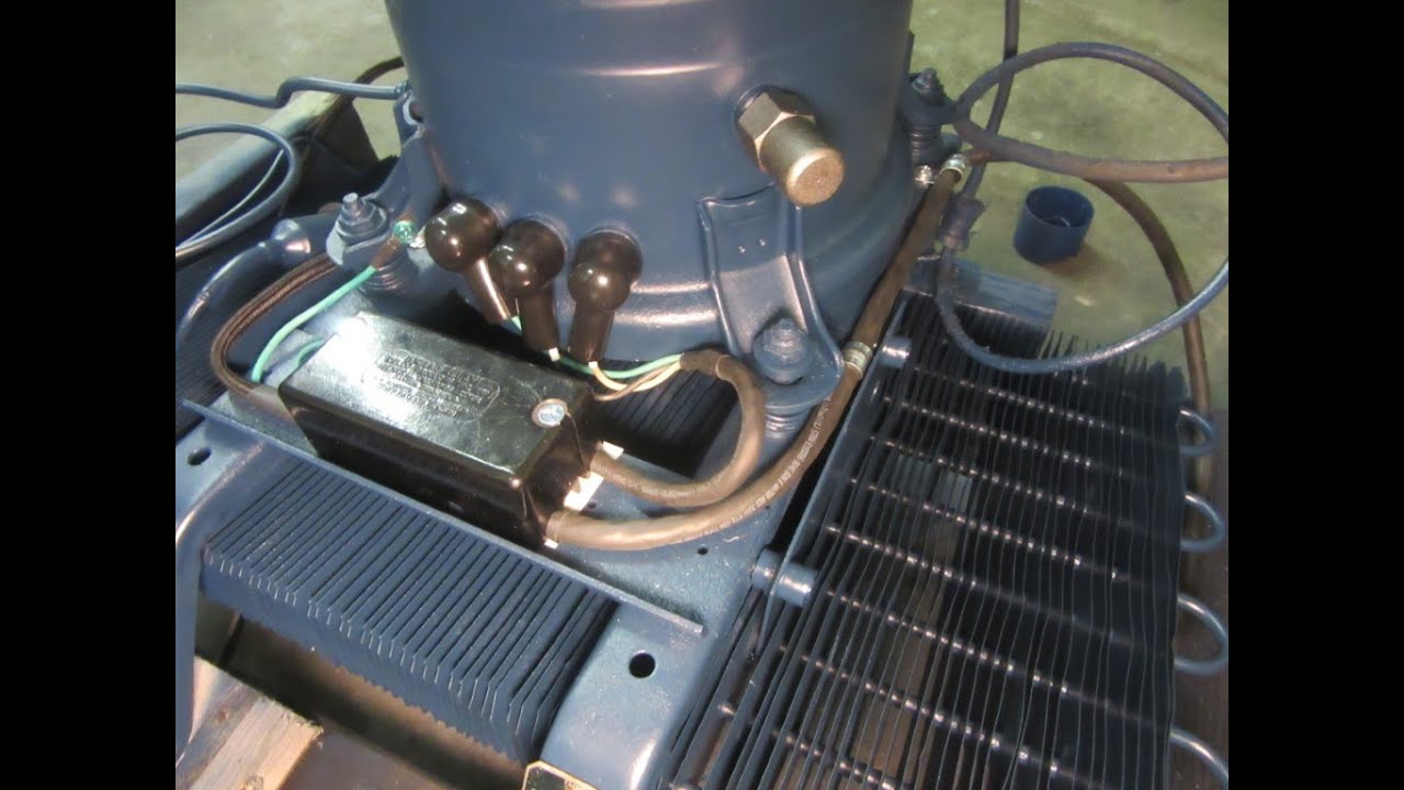 Ремонт старинного холодильника Kelvinator 1947 г. - 3 - Покраска компрессора и замена проводки...