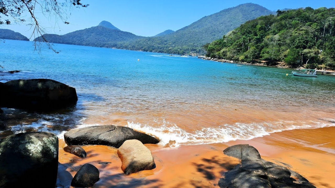 Araçatiba/Gruta Pt.1 - Trilha de Araçatiba a Praia de Araçatibinha(Ilha Grande, Angra dos Reis - RJ)