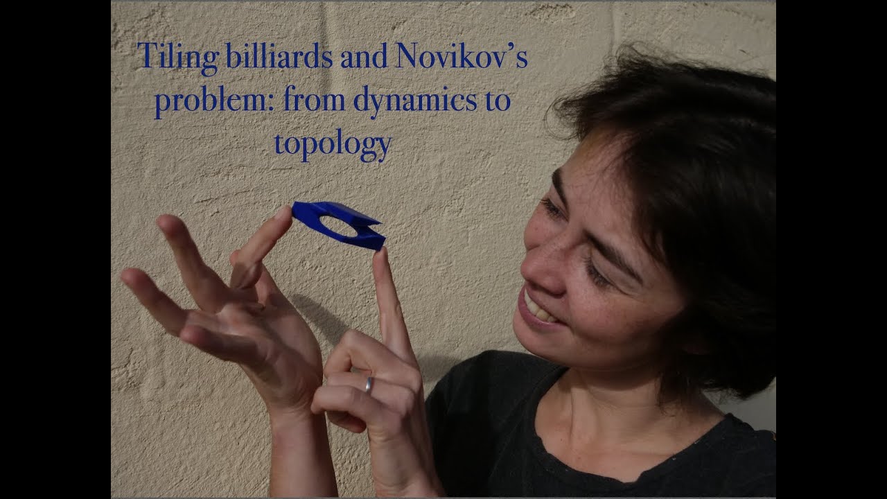 From dynamics to topology : how refracted light models the motion of an electron