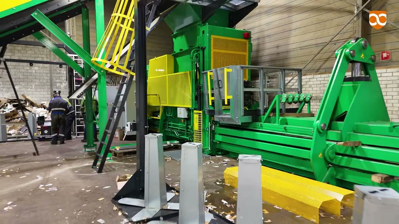 Replacing a 30-year-old Bollegraaf baler at Recycle Benelux
