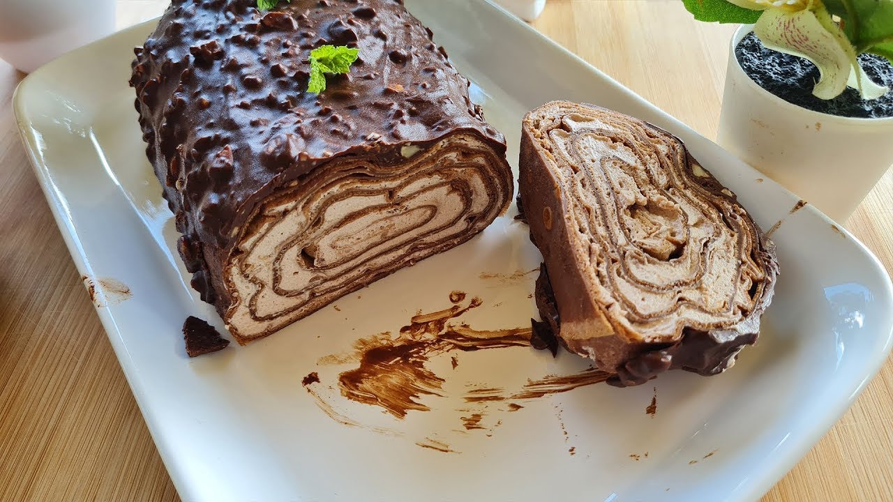 Rulada de clatite cu cacao si crema de mascarpone