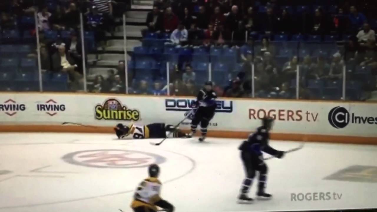 2016 QMJHL Playoffs - Cole Reginato Hit on Samuel Girard