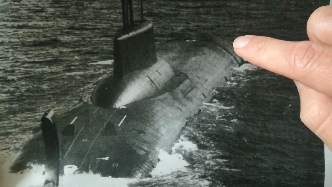 Ships of War - Episode 2, US Seawolf class SSN (1990s) vs Soviet Typhoon class SSBN (1980s)