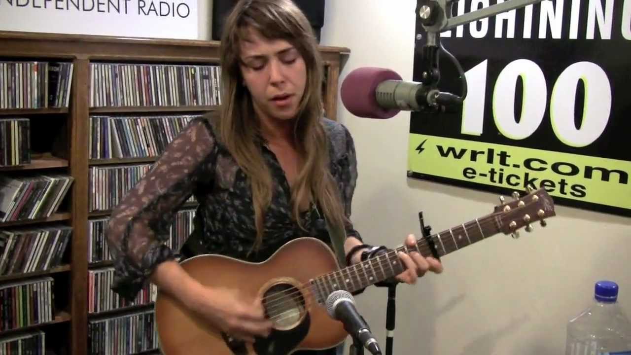 Serena Ryder - Weak in the Knees - Live at Lightning 100