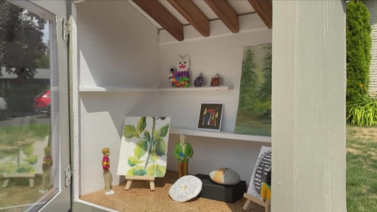 Free tiny art gallery opens in Spokane