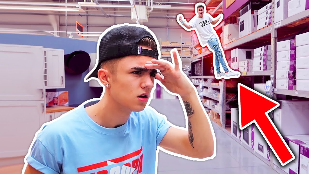 HIDE AND SEEK IN GIANT STORE!