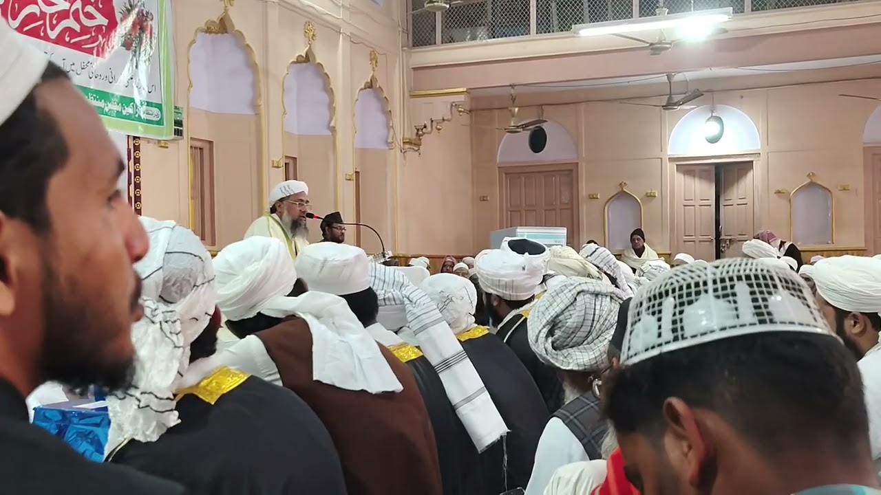 ماشاءاللہ کیا ہی خوبصورت انداز میں بیان کررہے ہیں مفتی زکاوۃ صاحب ختم بخآری نی دہلی 🌹🌹🌹🥀🌹