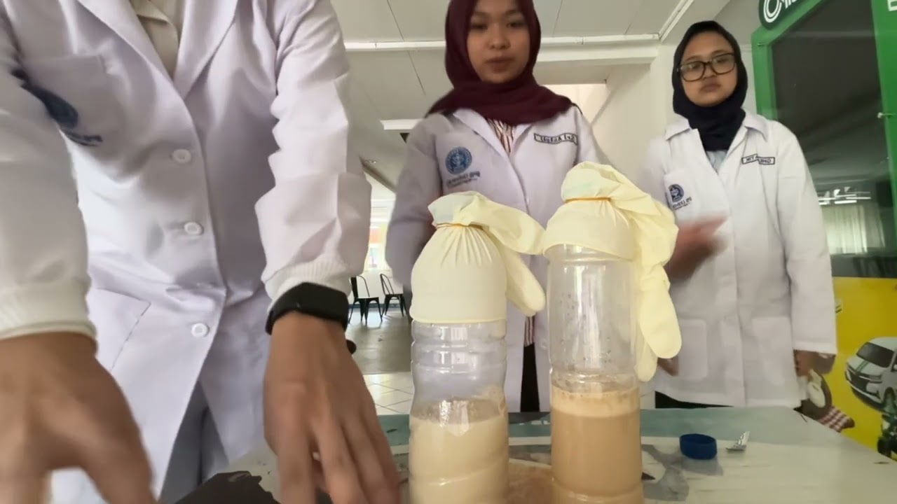 ✨Khamir dengan makanannya!!! Praktikum Mandiri Fermentasi Campuran Gula dan Madu oleh Khamir✨