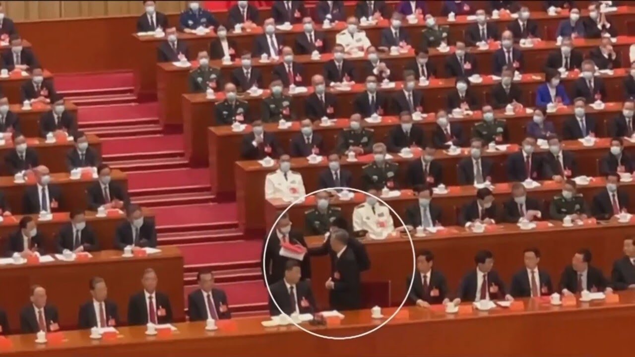 Former Chinese president escorted out of the Communist Party Congress