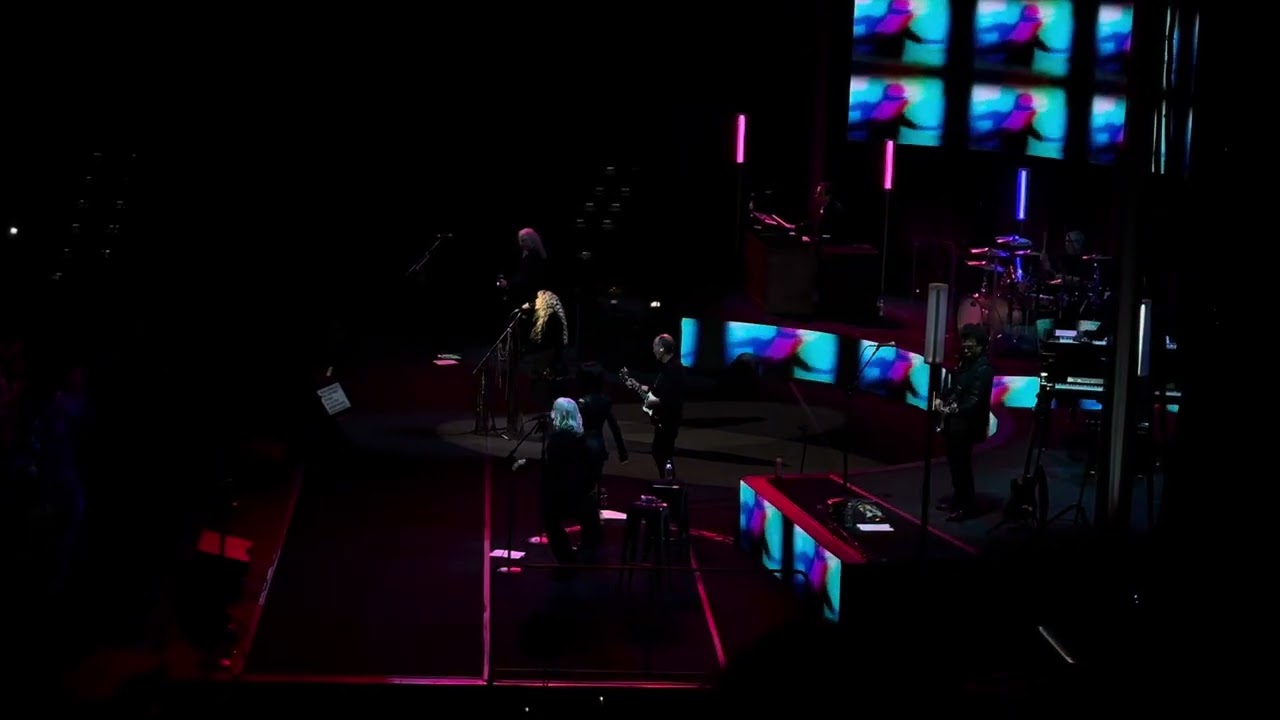 Stevie Nicks - If Anyone Falls (Simmons Bank Arena - North Little Rock, Arkansas - March 6, 2024)