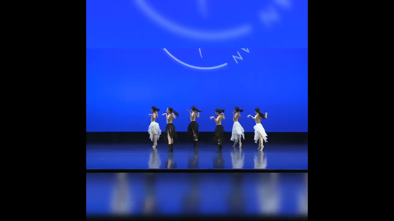 Contemporary Dance: video credit to the organizing committee 
