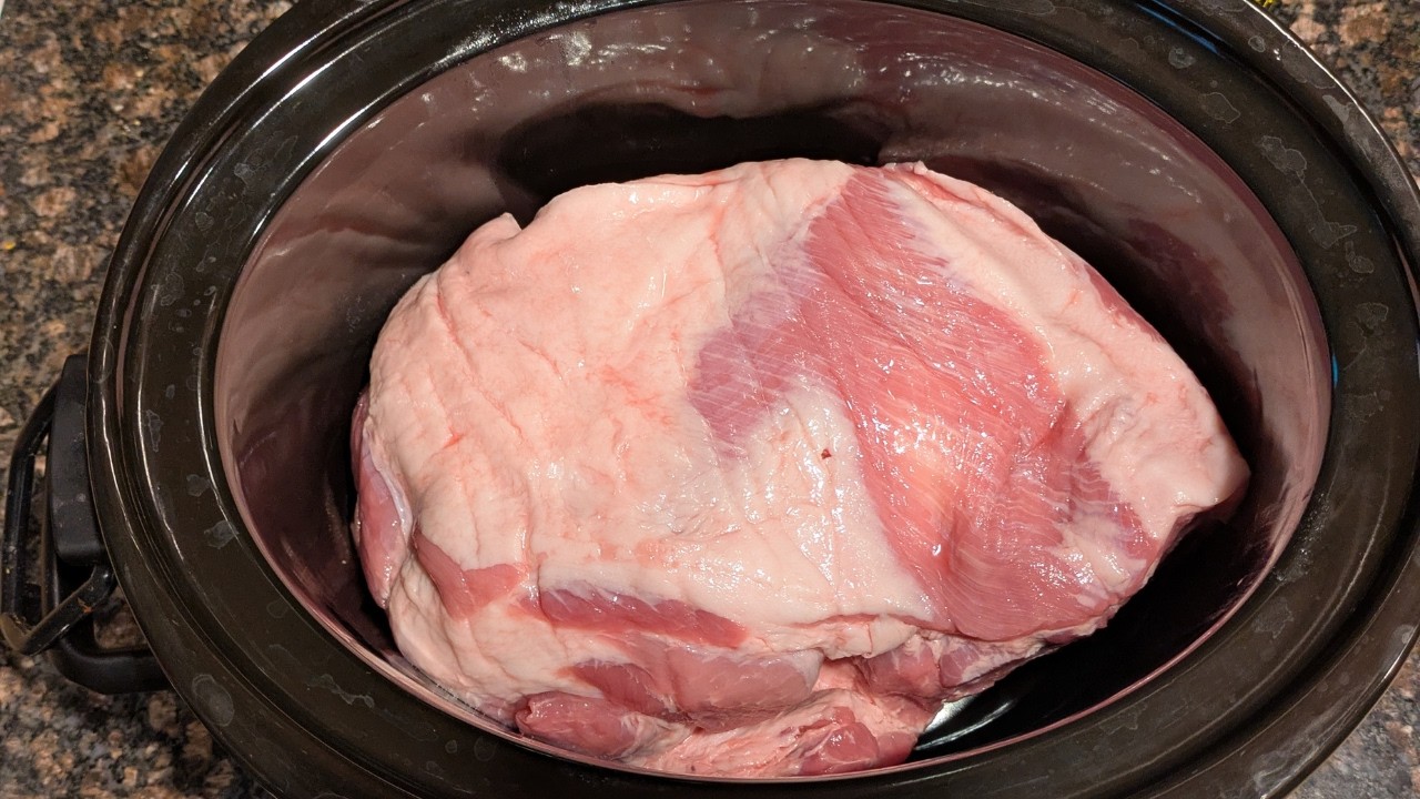Crock Pot - Свиная лопатка, приготовленная на медленном огне, невероятно нежная и вкусная