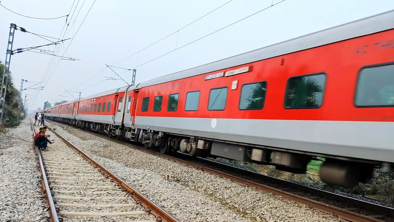 भारतीय रेल। 03249 Rajgir Patna Express Train Departure Bihar Sharif, Nalanda