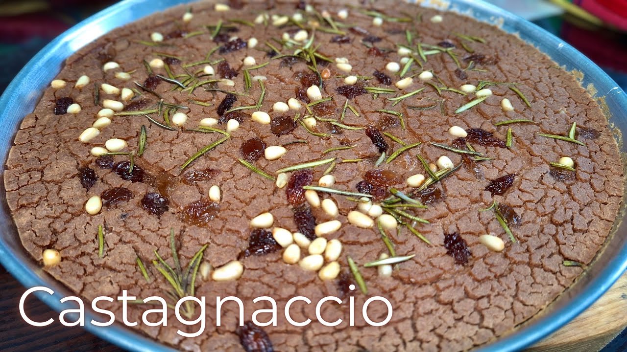 Castagnaccio: croccante fuori, morbido e umido dentro... pura Gustosità! 🌰