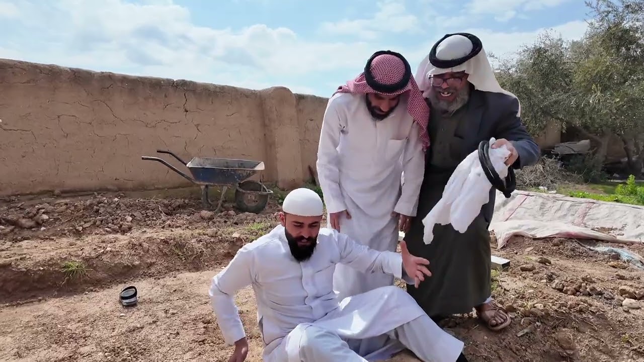 جارك عم يزرع ارضو😍