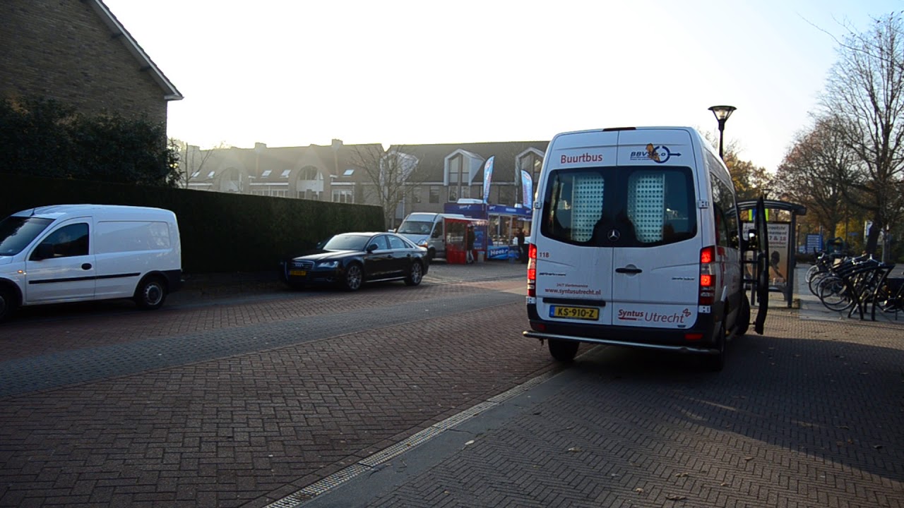 Lijn 573 naar Blaricum halteert te Eemnes, Braadkamp