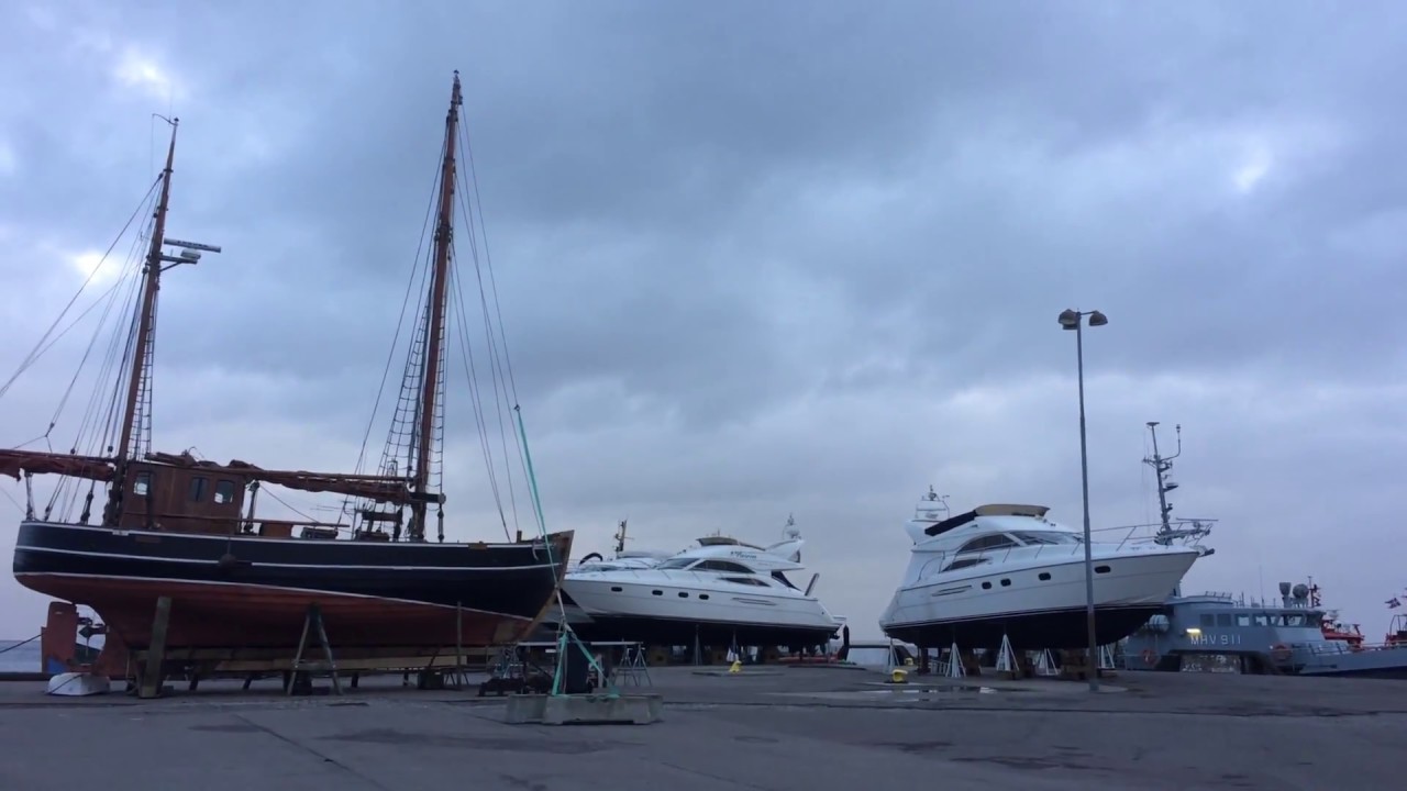 B&aring;de P&aring; Land | Drag&oslash;r Havn | Danmark
