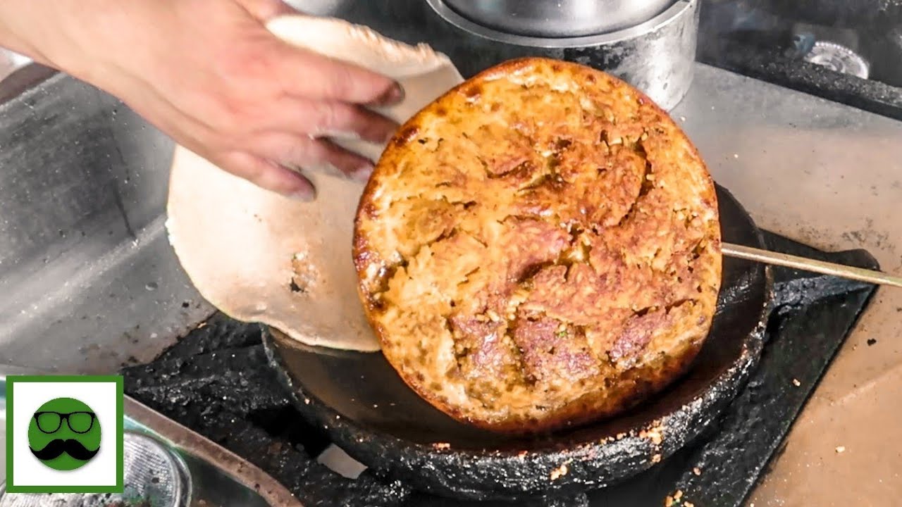 Agra Ke Mashoor Paranthe | Ram Babu Paratha Bhandar | Indian Street Food |