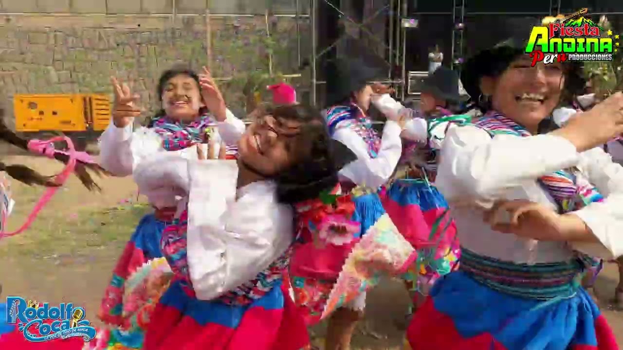 Comparsa Folklórica Renacer Juventud de Lircay, Angaraes, Huancavelica 