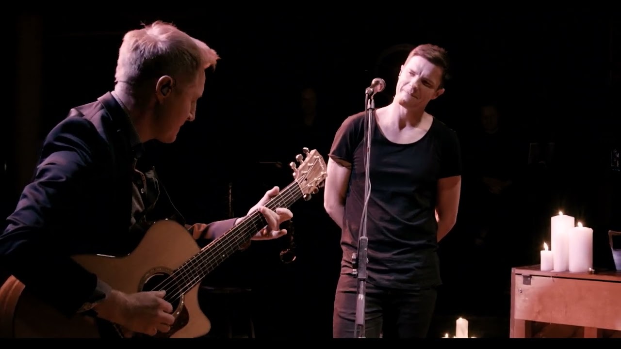 Elvis Blue - To Be With You (Live)