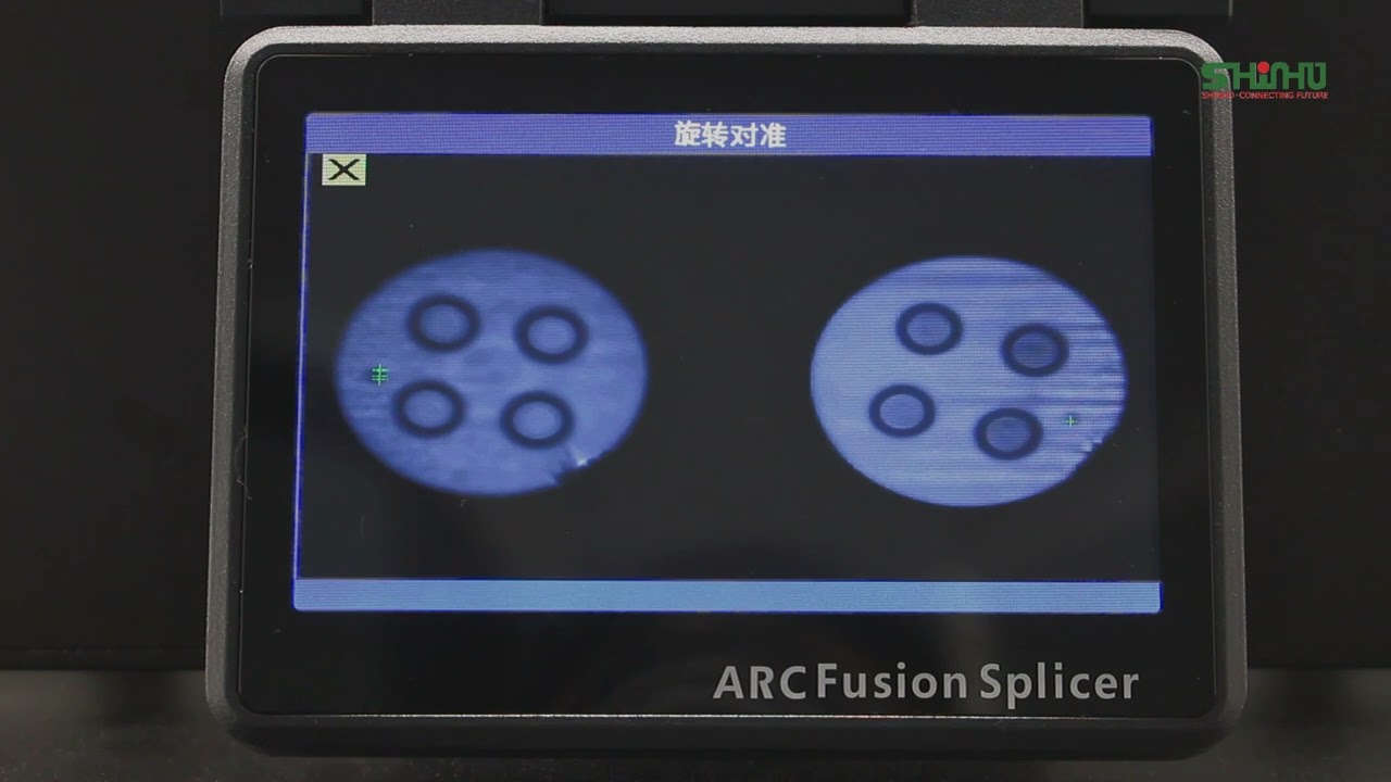 Multicore fibers fusion splicer