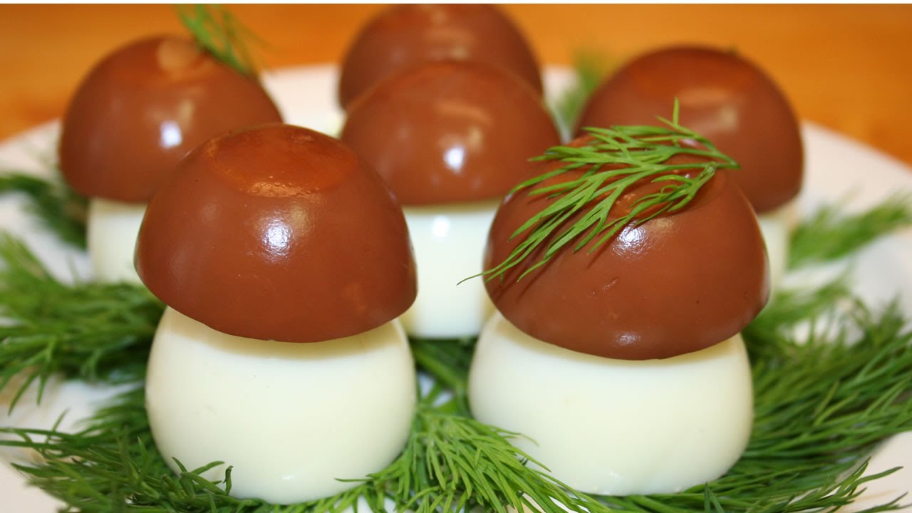 Закуска из фаршированных яиц 