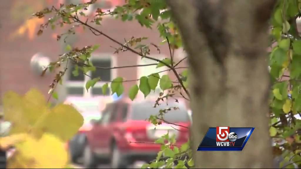 Schools in Bedford, Mass., Bedford, N.H. get bomb threats
