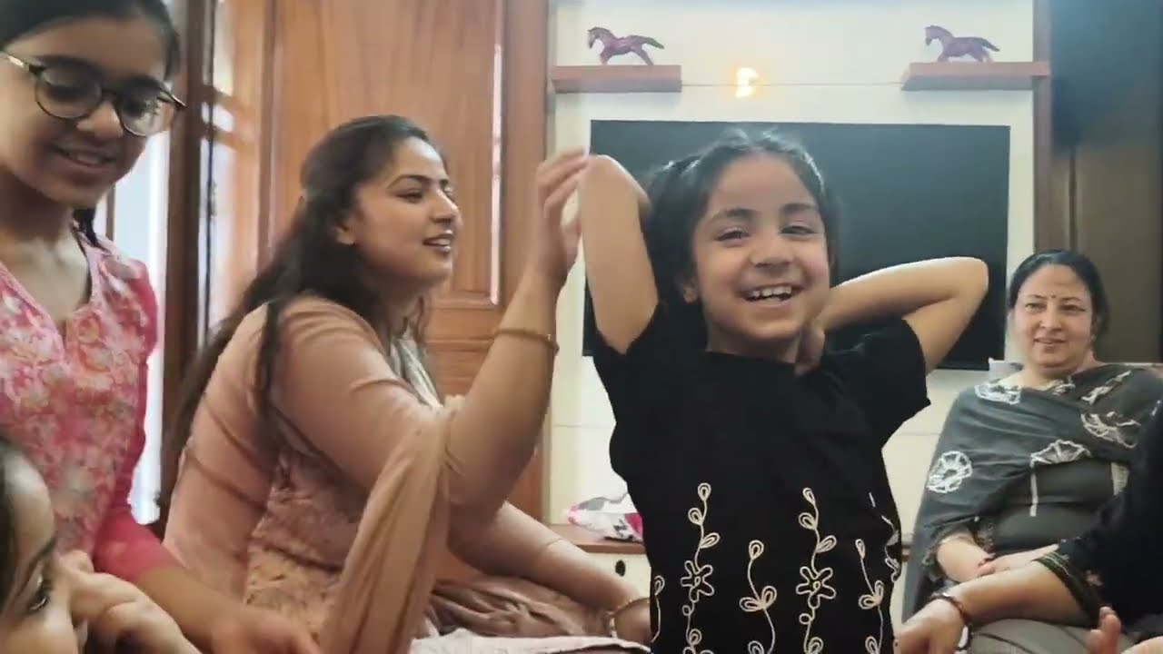 आज हम सब मिले छोटी बहन के घर।।