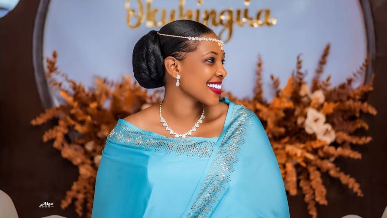 Naomi's Kuhingira