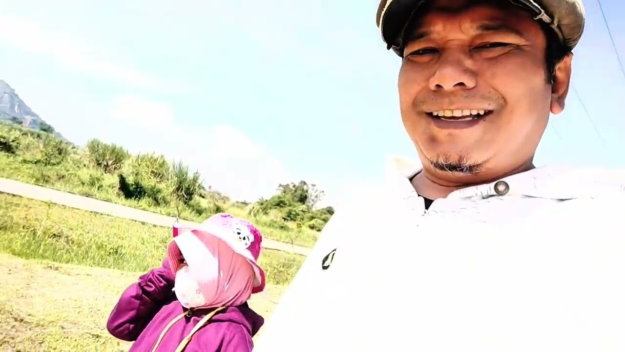 KEHIDUPANKU DI KAMPUNG | Rutinitas Pagi Keluarga | Jalan Sehat & Berbagi lanjut makan
