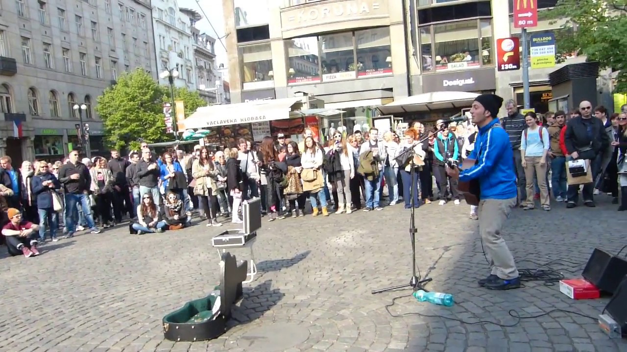 Volare, nel blu dipinto di blu - Gipsy Kings (Cover by Yuri Menna) in Prague
