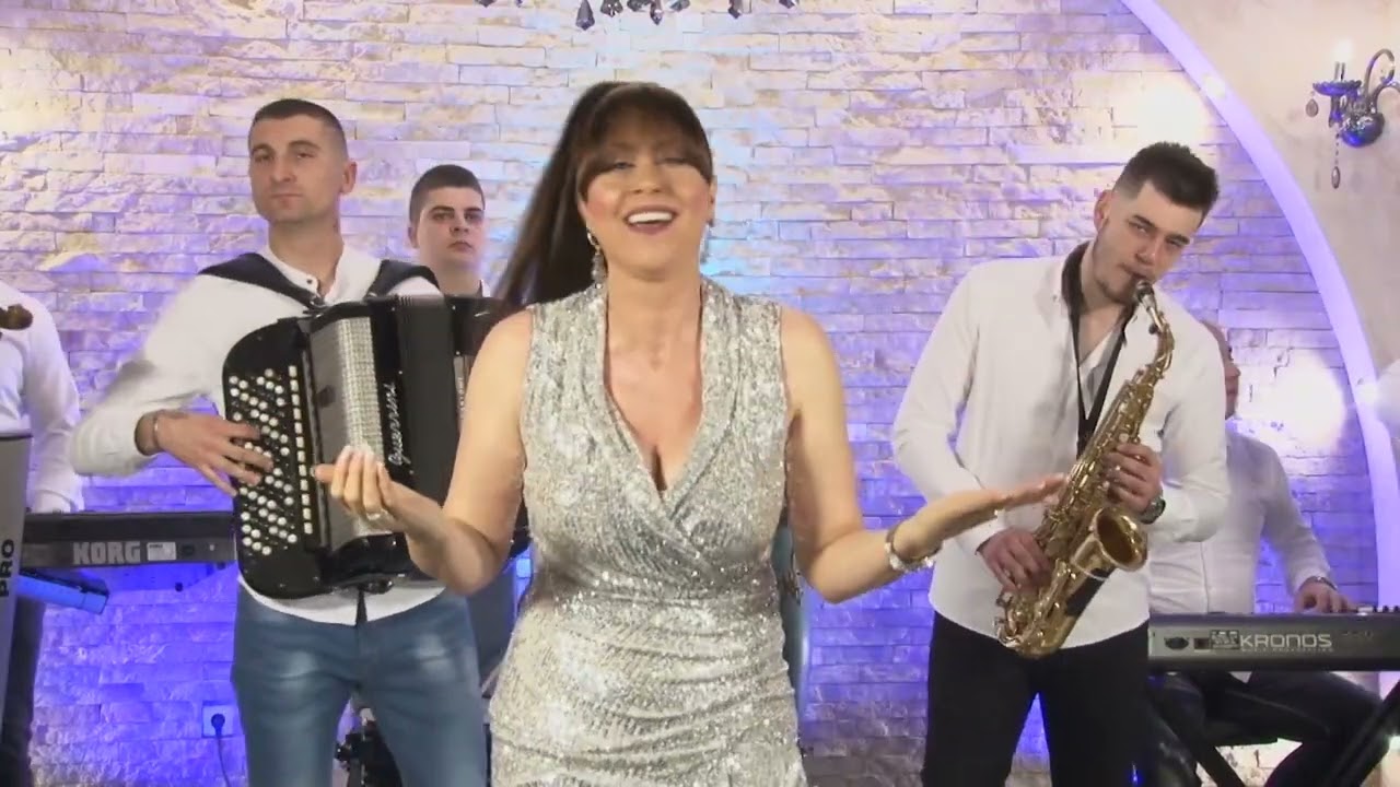 Katarina Kovacevic - Bozur s' Kosova (Novogodisnji program - TV Duga Plus 2022)