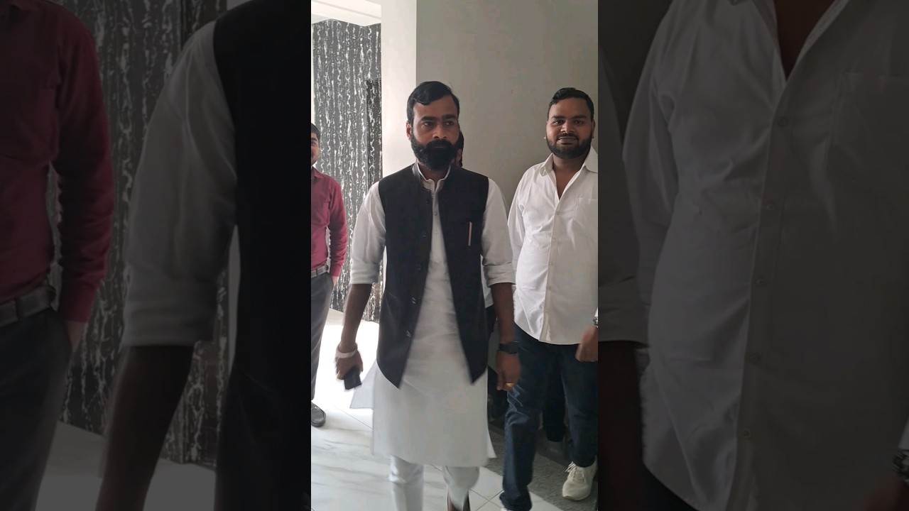 अशोक मौर्य युवा नेता।  स्वामी प्रसाद मौर्य 😆 