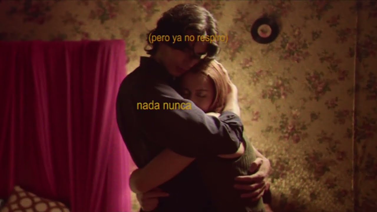 Distinto - RPLK & DannyLux (Lyric Video)