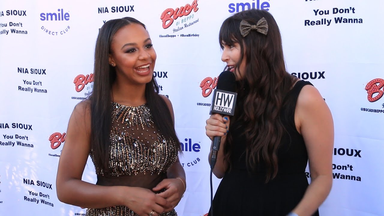 Nia Sioux Talks Meeting Justin Bieber + “Dance Moms” Birthday Gift | Hollywire