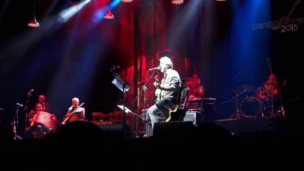 Flaco canta 