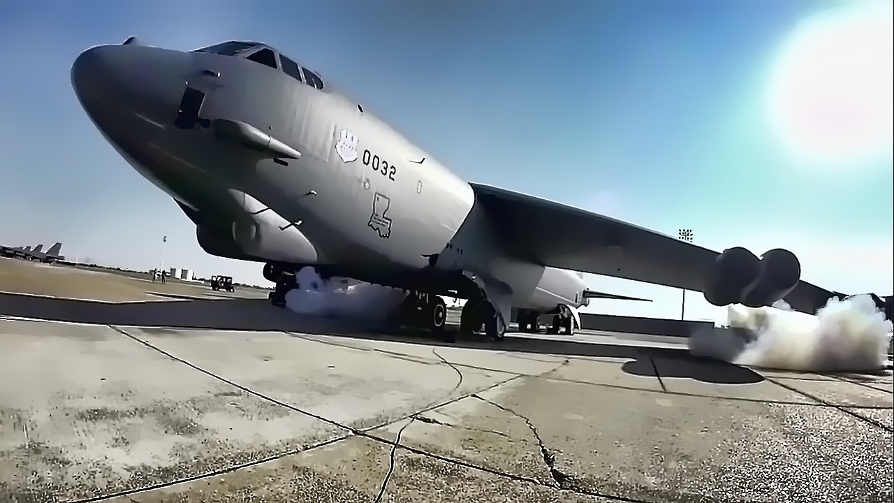 B-52 MITO Launch &bull; Minimum Interval Take Off
