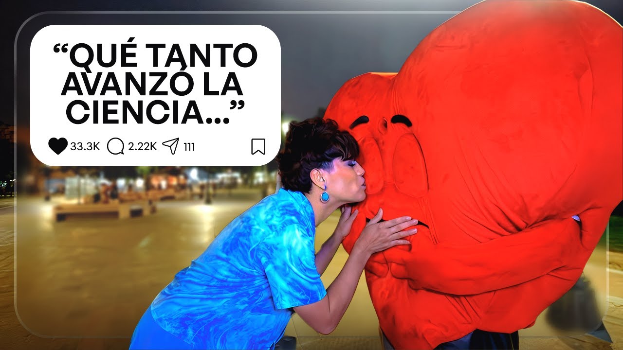 BESANDO A DESCONOCIDAS EN UN PARQUE