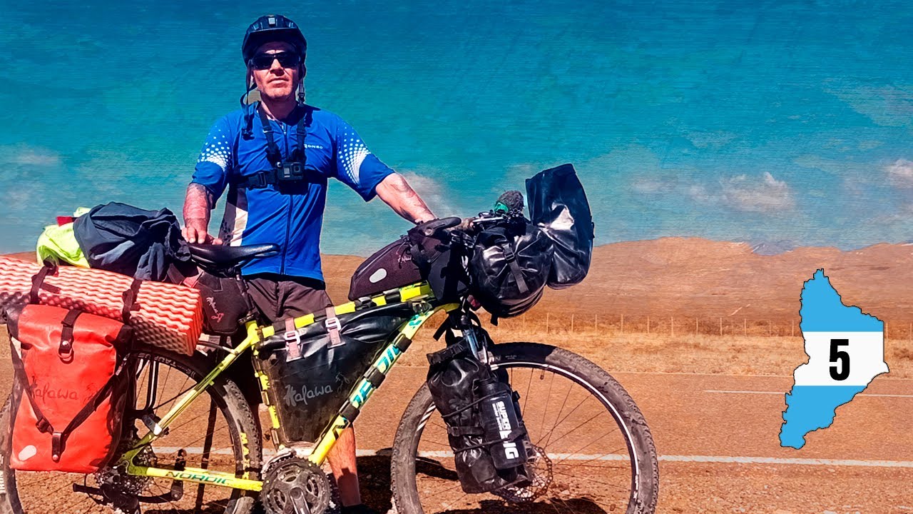 Encontré un LUGAR ABANDONADO para pasar la noche | Bikepacking Argentina