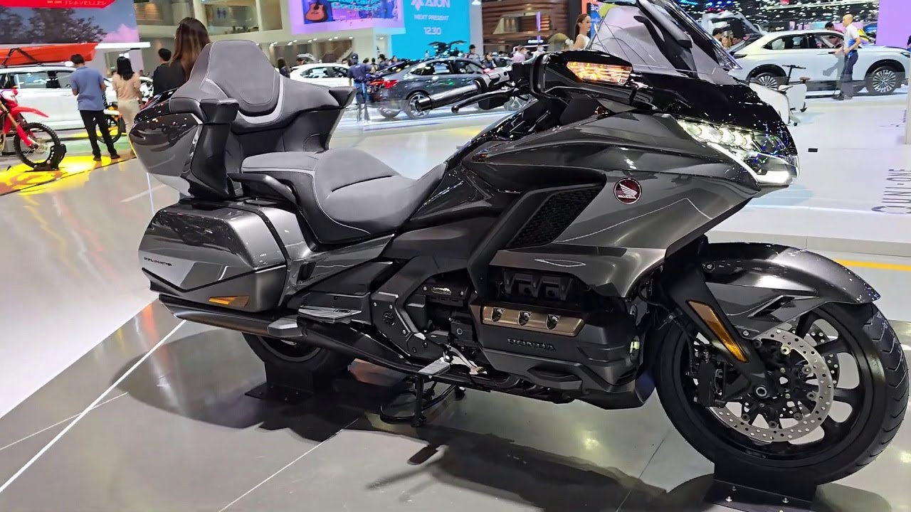 New Honda GOLDWING 2024 | Heavy Gray Metallic & Graphite Black