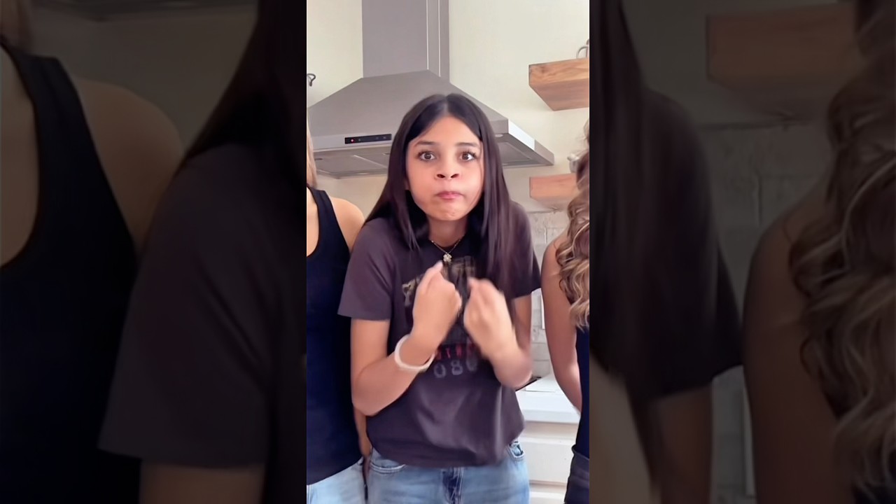 Real life #behindthescenes - 3 #sisters creating a #shortvideo #singing #lol #funny 😅🖤